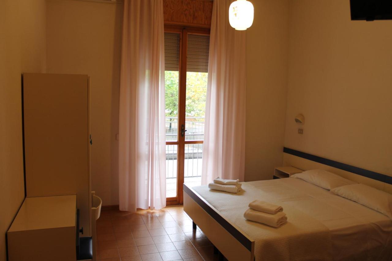 Hotel Residence Ponente Cesenatico Zewnętrze zdjęcie