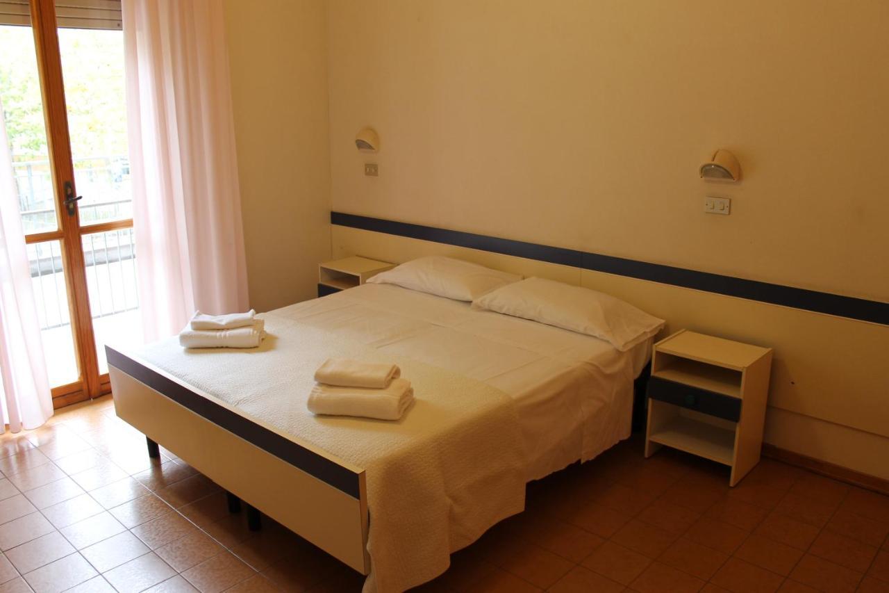 Hotel Residence Ponente Cesenatico Zewnętrze zdjęcie