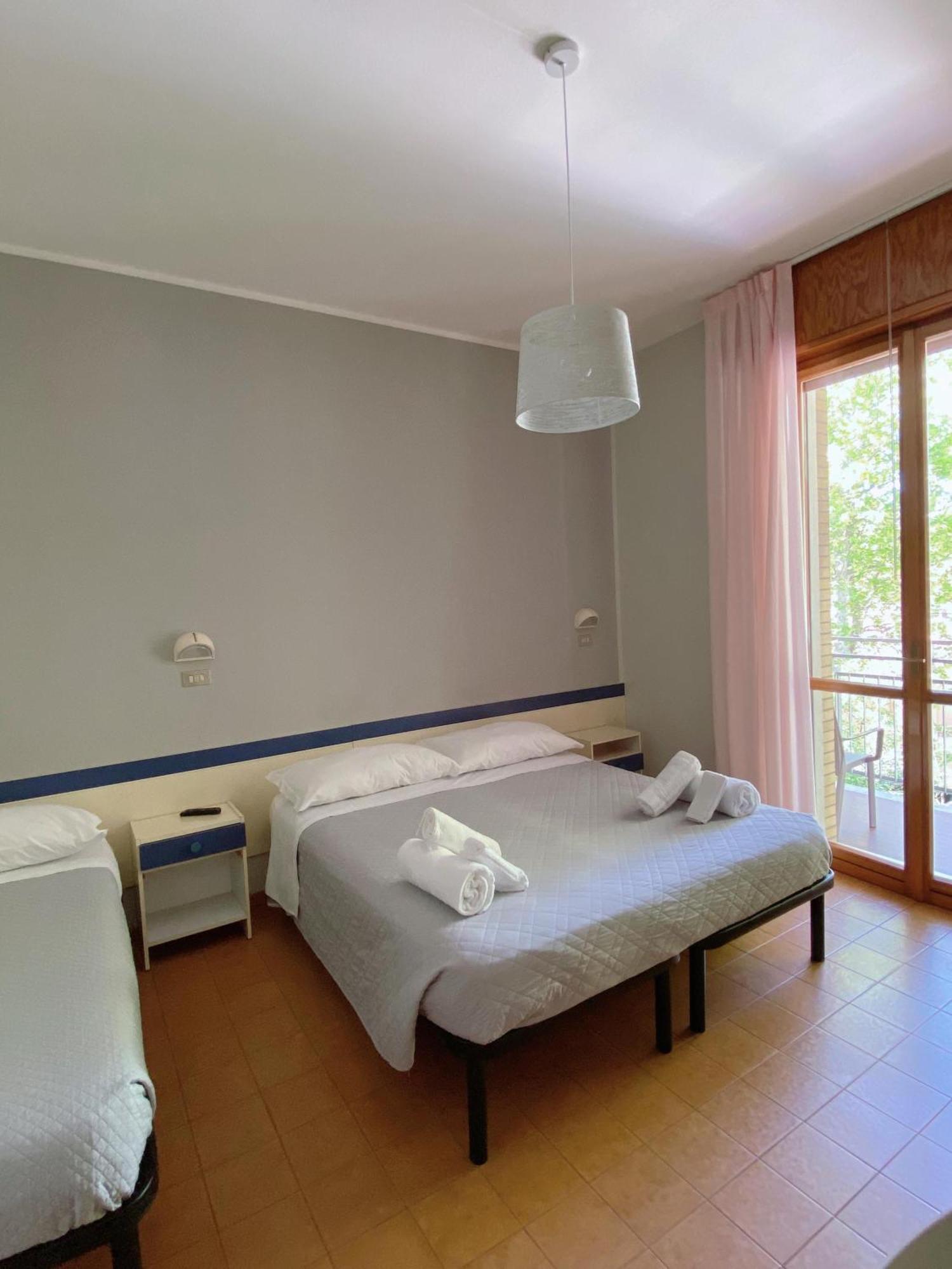 Hotel Residence Ponente Cesenatico Zewnętrze zdjęcie