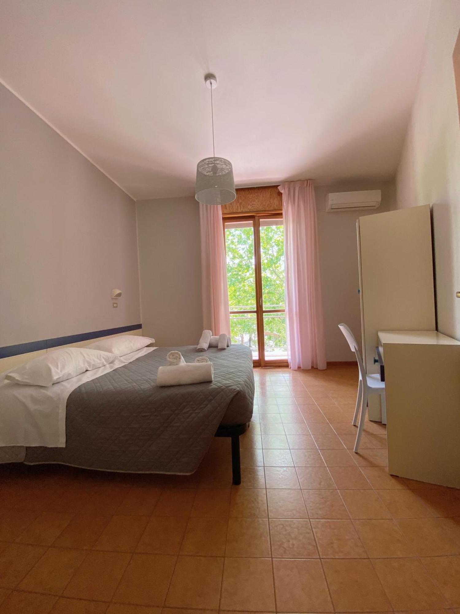 Hotel Residence Ponente Cesenatico Zewnętrze zdjęcie