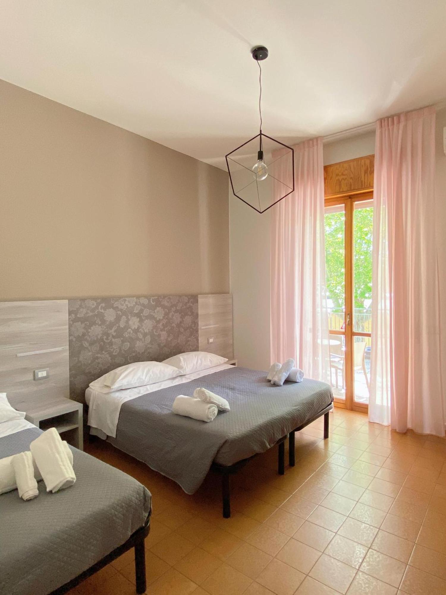 Hotel Residence Ponente Cesenatico Zewnętrze zdjęcie