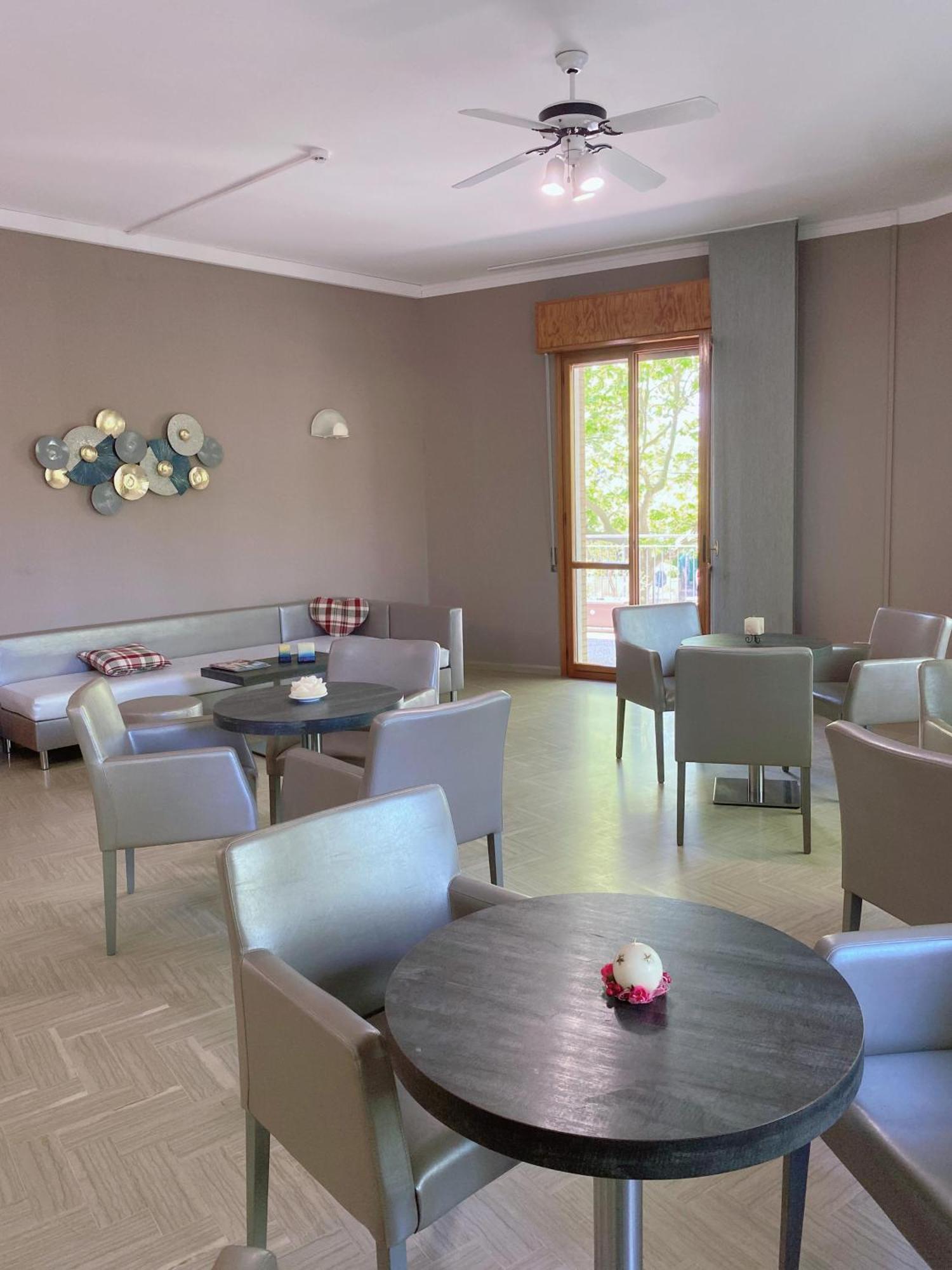 Hotel Residence Ponente Cesenatico Zewnętrze zdjęcie