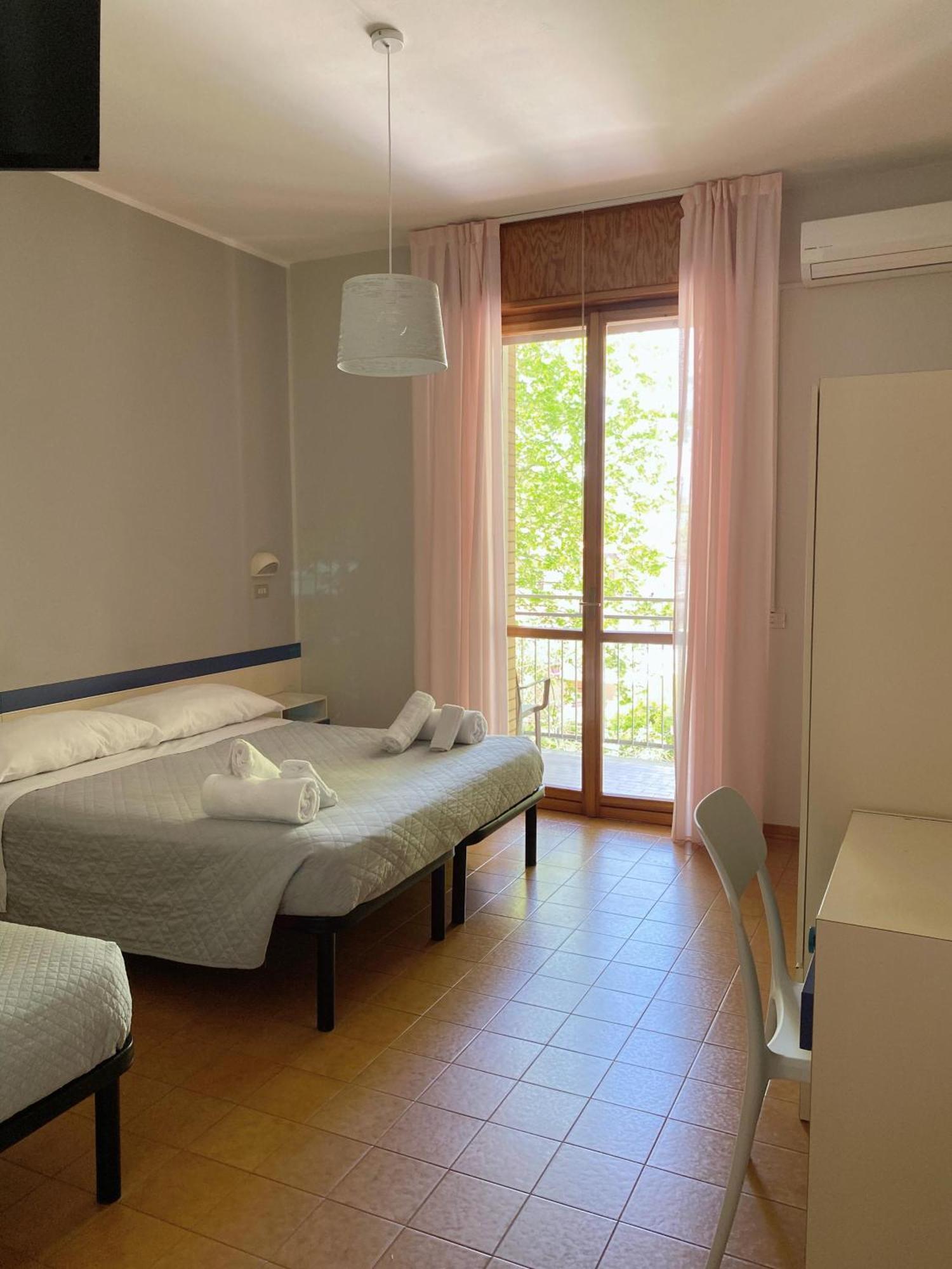Hotel Residence Ponente Cesenatico Zewnętrze zdjęcie