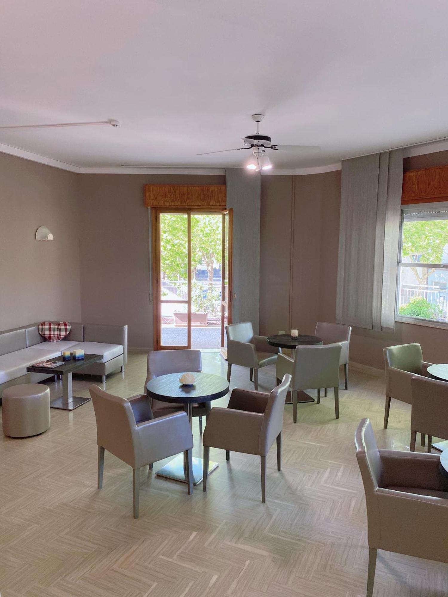 Hotel Residence Ponente Cesenatico Zewnętrze zdjęcie
